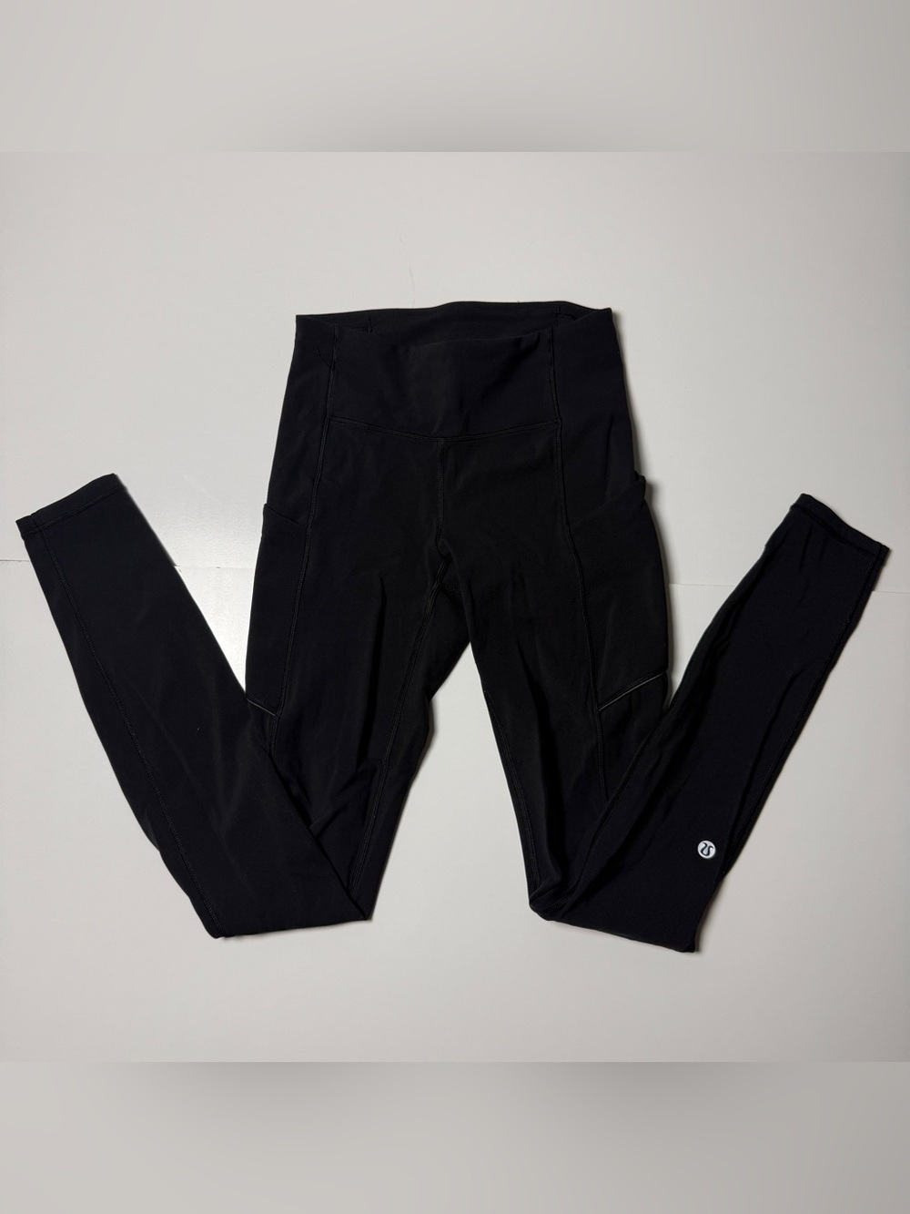 Lululemon Pocket Leggings Women's Size 2 Black 29" Running Yoga Pants Athletic